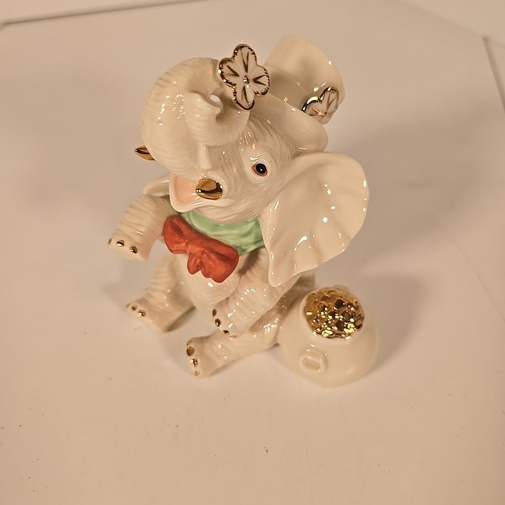 LENOX "The Lucky Little Elephant" Figurine w/Pot of Gold‎ 4.5" Tall